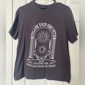 Grey t-shirt with motivational quote